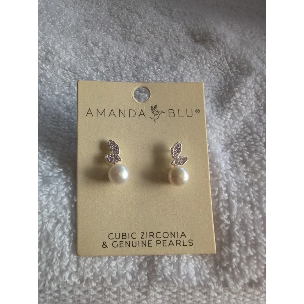 AMANDA BLU Cubic Zirconia and GENUINE PEARL Leaf and Pearl‎ Drop EARRINGS New